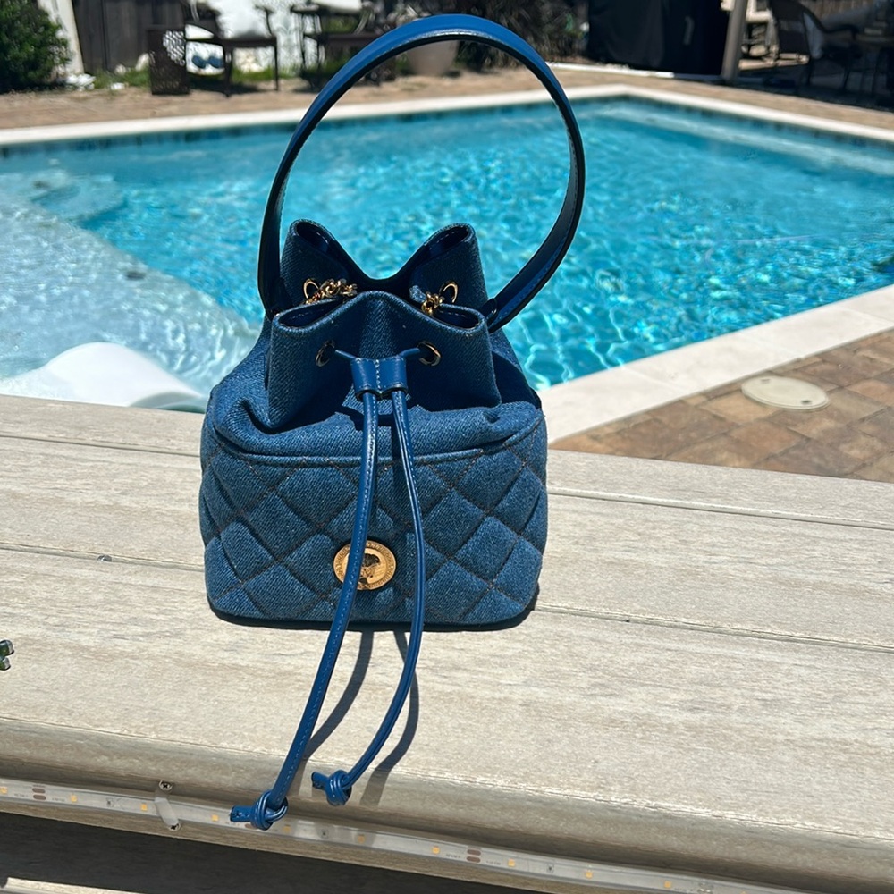 Versace EUC La Medusa  Bucket bag